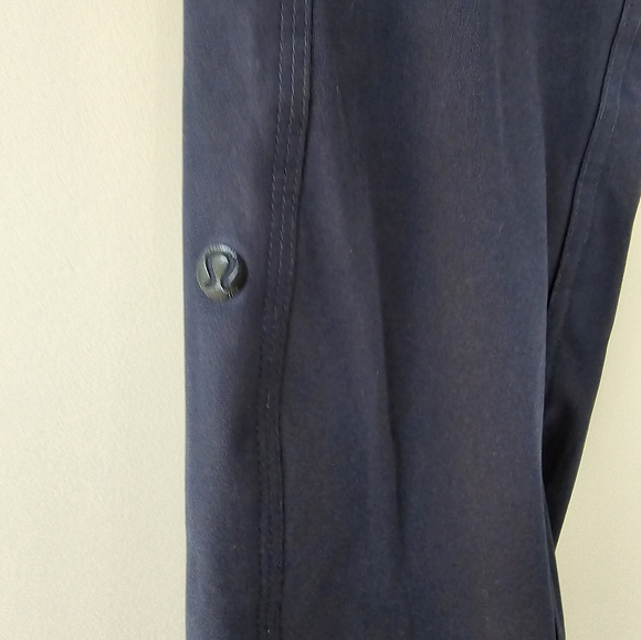 Lululemon dress pants size 4 - Picture 3 of 3